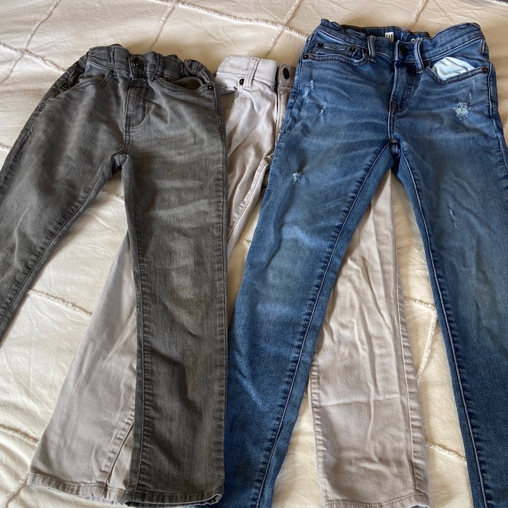Boys bundle of jeans in Blue, dark and light grey. Skinny fit, size 8